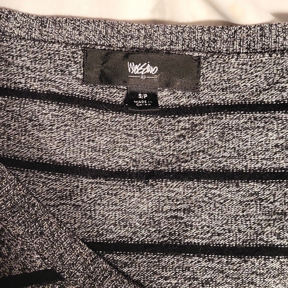 MOSSIMO Vintage Y2K Women's Black & White Striped V-Neck Sweater Size Small - Picture 3 of 3